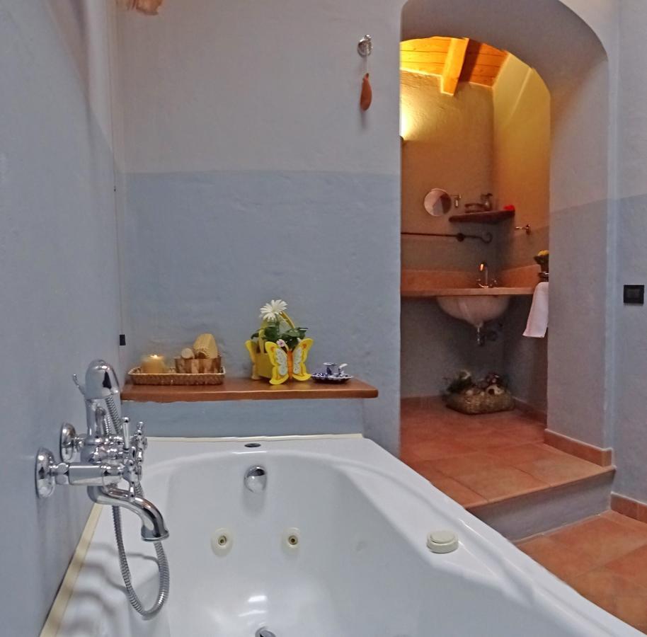 Rustico Colonna House By Gardadomusmea Apartment Vesio Bagian luar foto