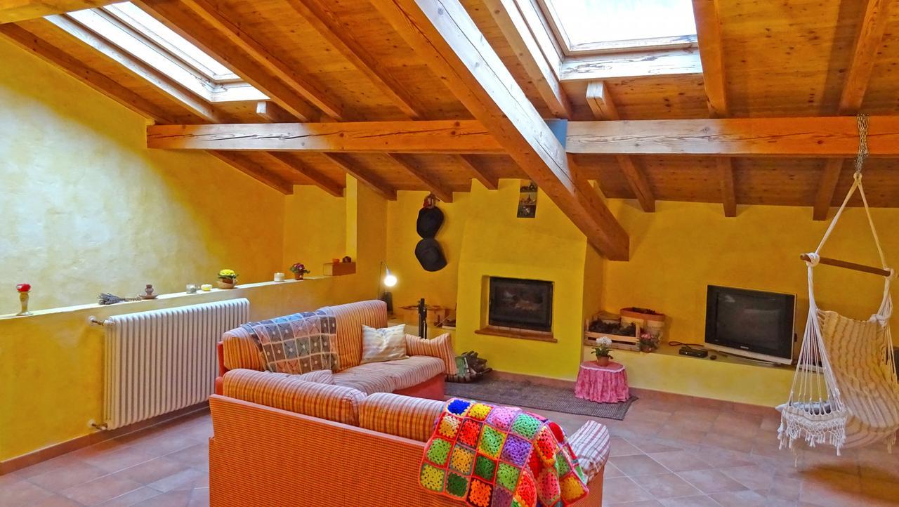 Rustico Colonna House By Gardadomusmea Apartment Vesio Bagian luar foto