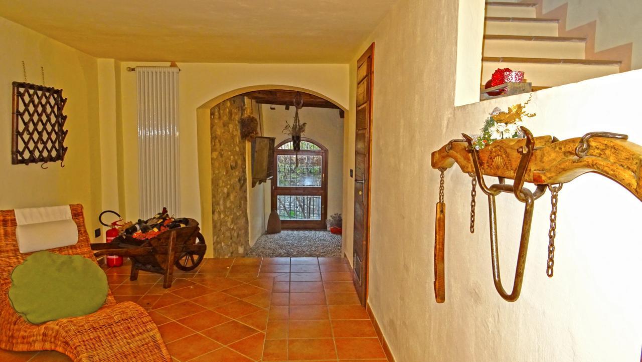 Rustico Colonna House By Gardadomusmea Apartment Vesio Bagian luar foto