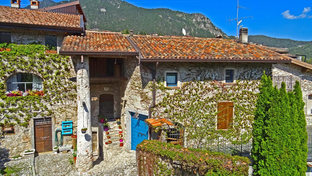 Rustico Colonna House By Gardadomusmea Apartment Vesio Bagian luar foto